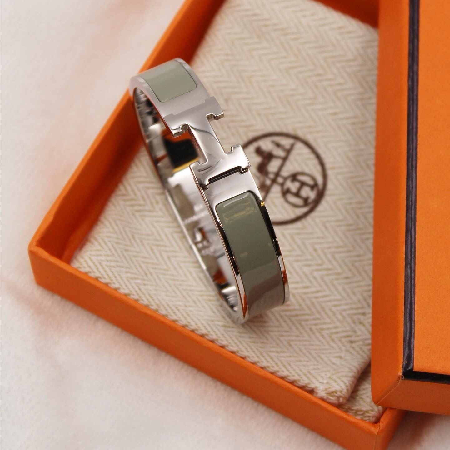 HERMES Bracelet