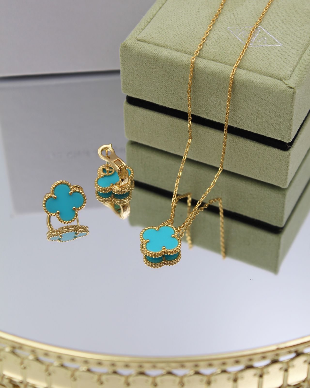 Van Kleef Earings with Neckless SET