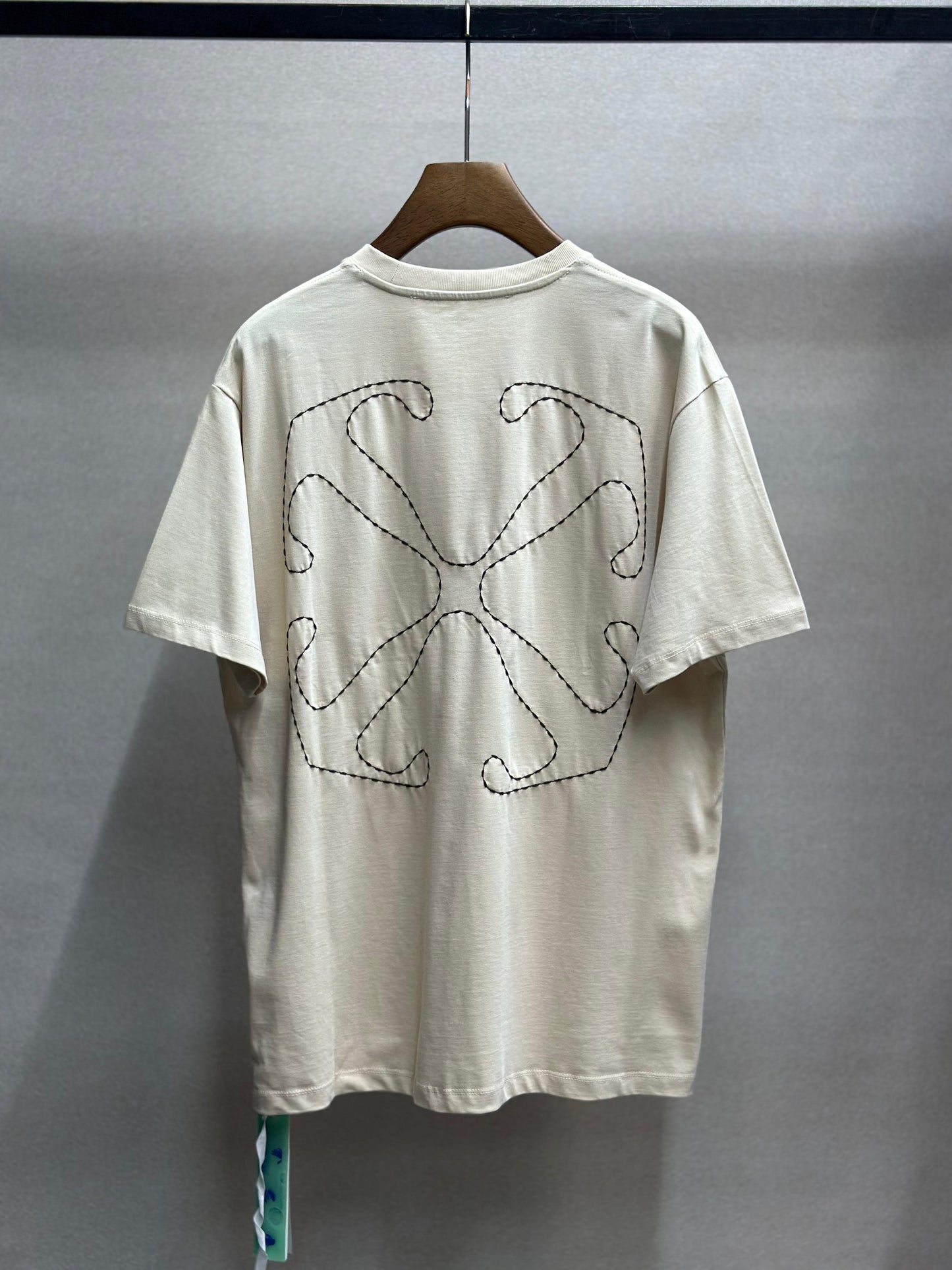 OFF WHITE T-SHIRT
