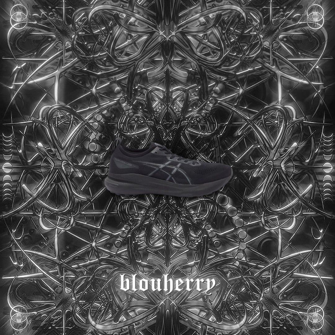 Black Asics Gel-Kayano 31