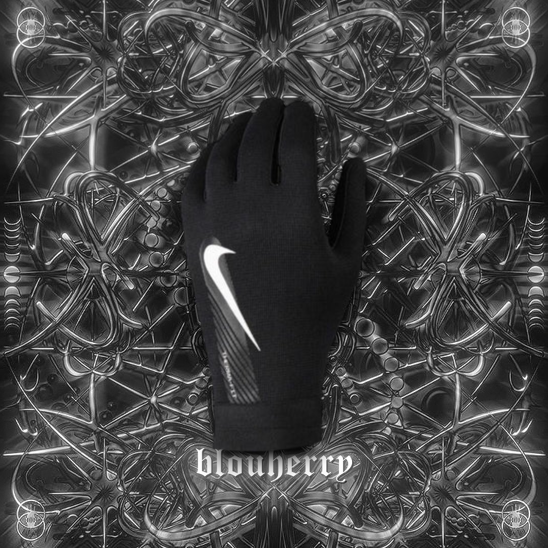 Nike Therma-FIT Academy Football Gloves