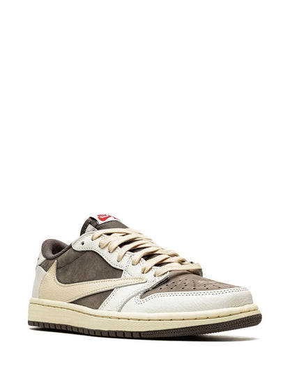 AIR JORDAN 1 RETRO LOW OG SP "TRAVIS SCOTT REVERSE MOCHA"