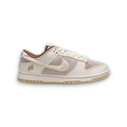 Nike Dunk Low Retro PRM sneakers