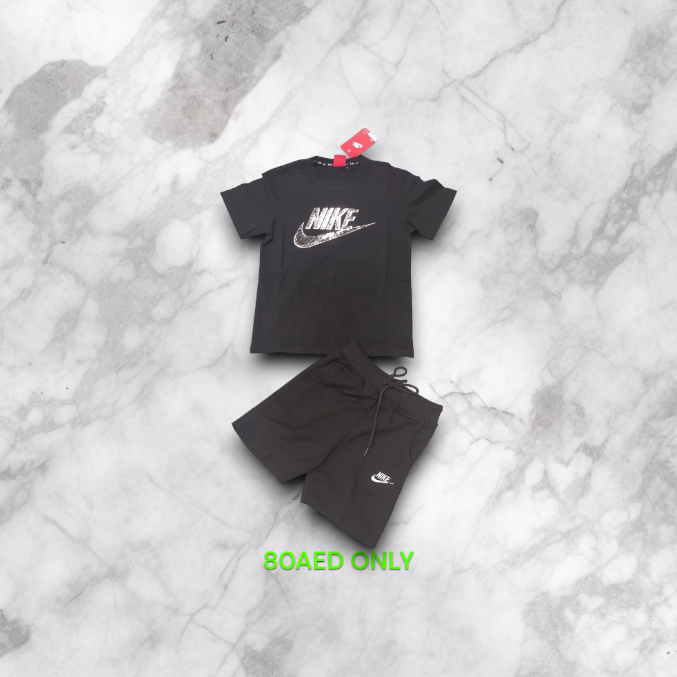 Nike T-SHIRT with SHORT