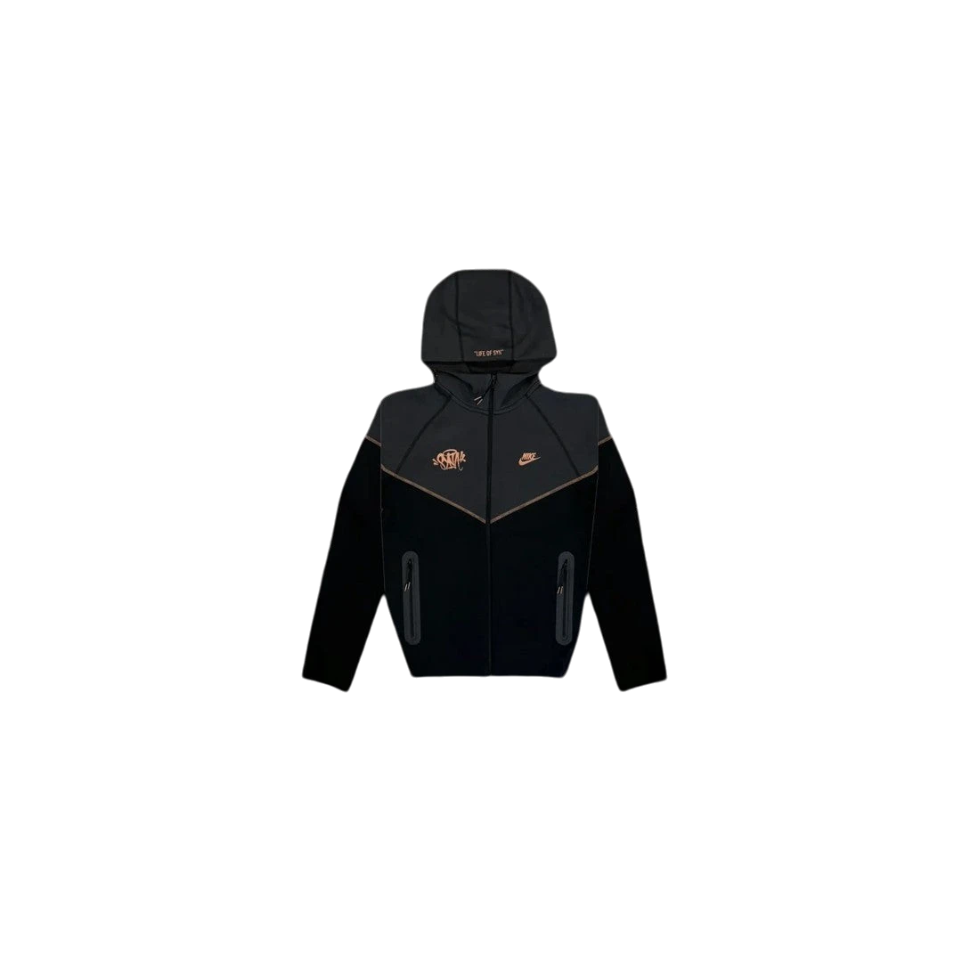 Syna World Nike Tech