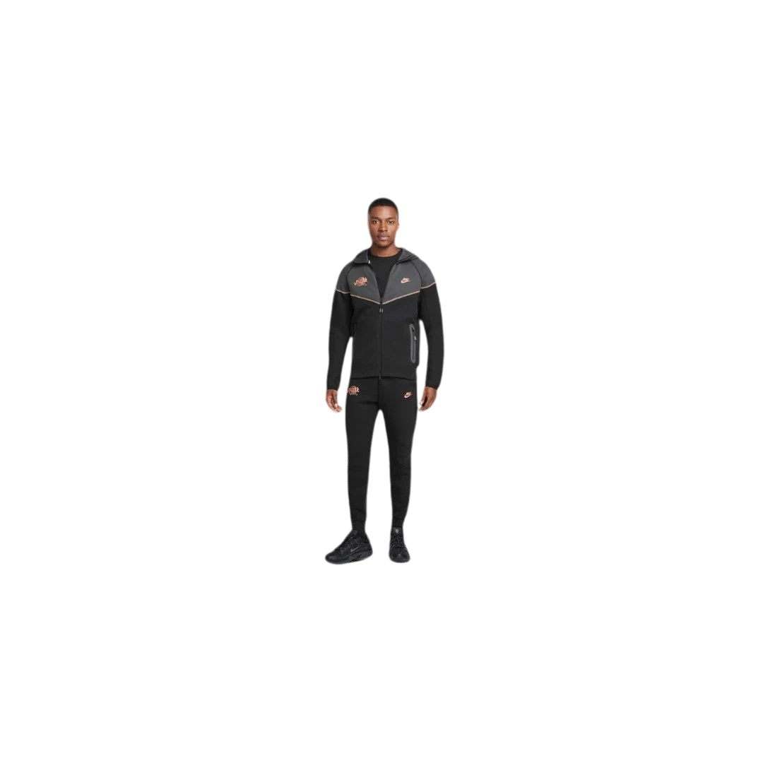 Syna World Nike Tech